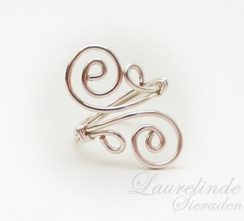 wire wrapped verstelbare ring met spiralen
