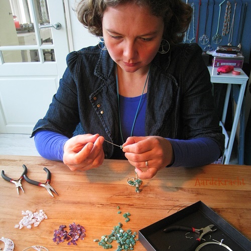 Geeske van Aardekracht aan het werk