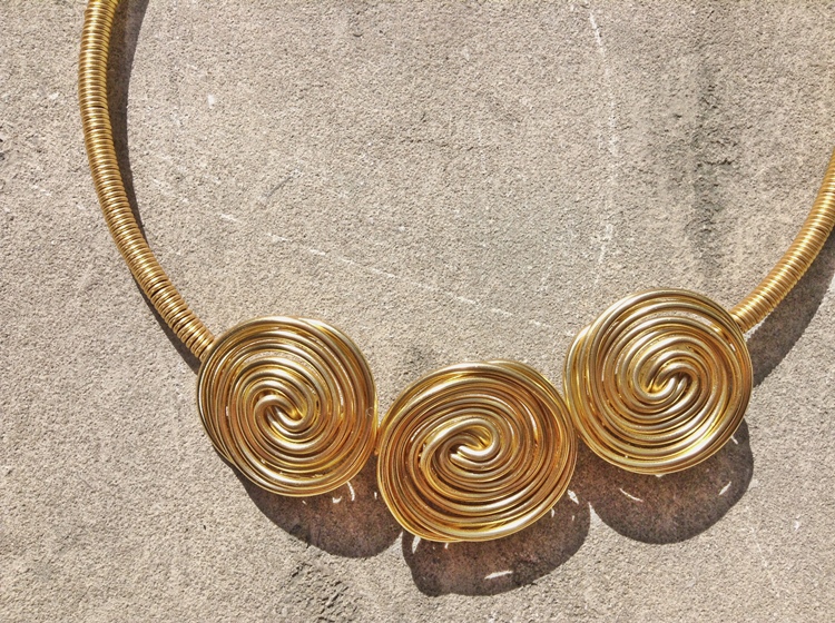 aluminium spiralen wire wire ketting door CHarlotte