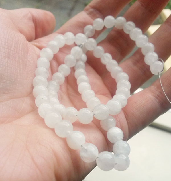 maansteen kralenstreng